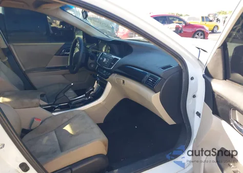 2016 Honda Accord Lx z USA, uszkodzony, nr VIN 1HGCR2F33GA027246